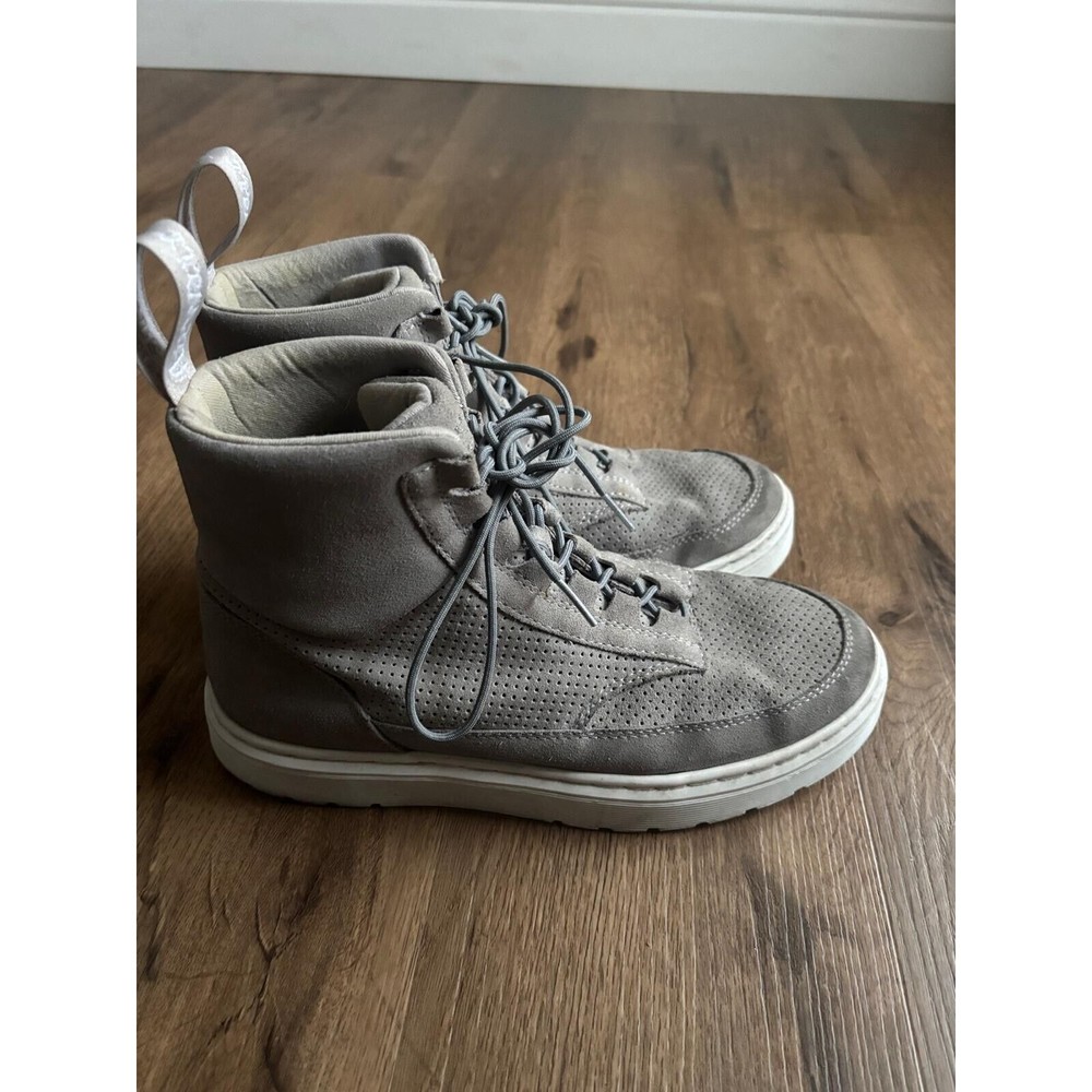 Dr Martens Mens Kamar Grey Shoes womens Size 8 men’s size 7 unisex